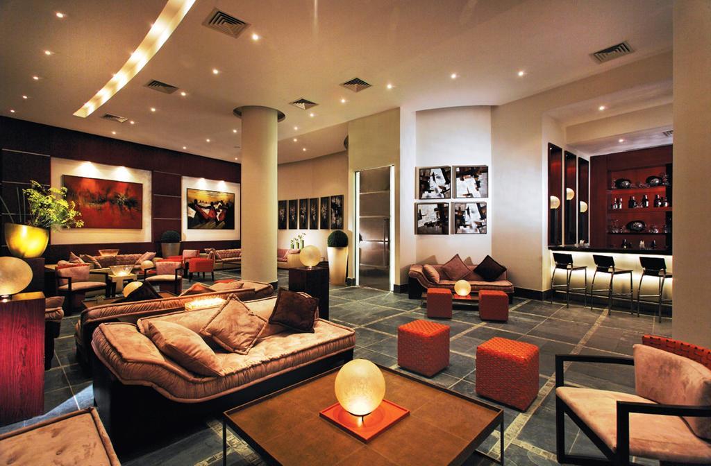 モーベンピック リゾート エル ソフナ アインソフナ エクステリア 写真 The lobby of the hotel